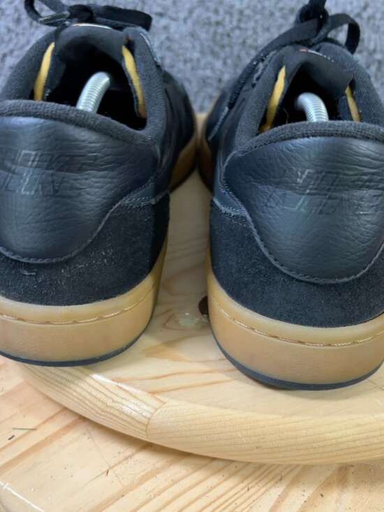 Nike SB FC Classic Skate Shoes Mens 13 Black Suede Soccer Football Club Gum Sole main image 9